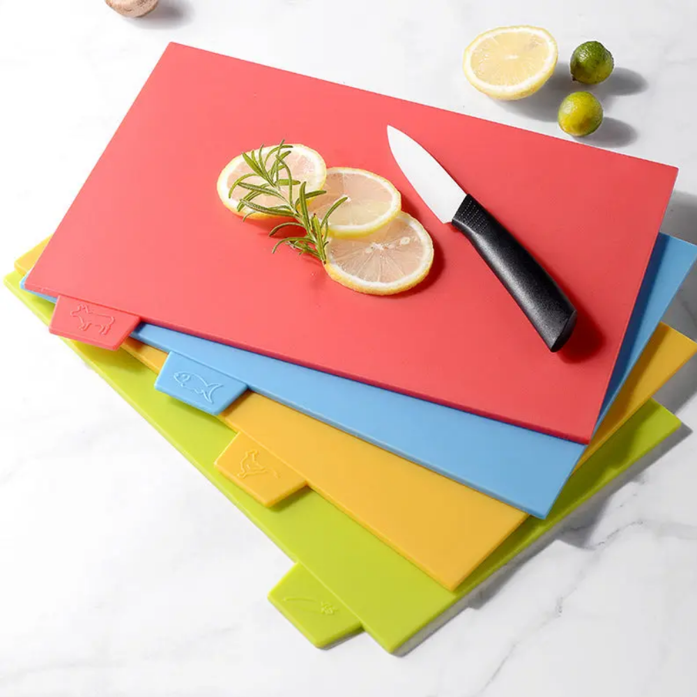 Set De 4 Tablas Para Cortar y Picar De Plástico Colores